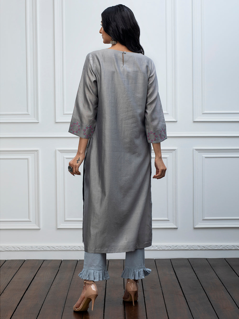 Grey chanderi kurta with pants and Dupatta Set of 3