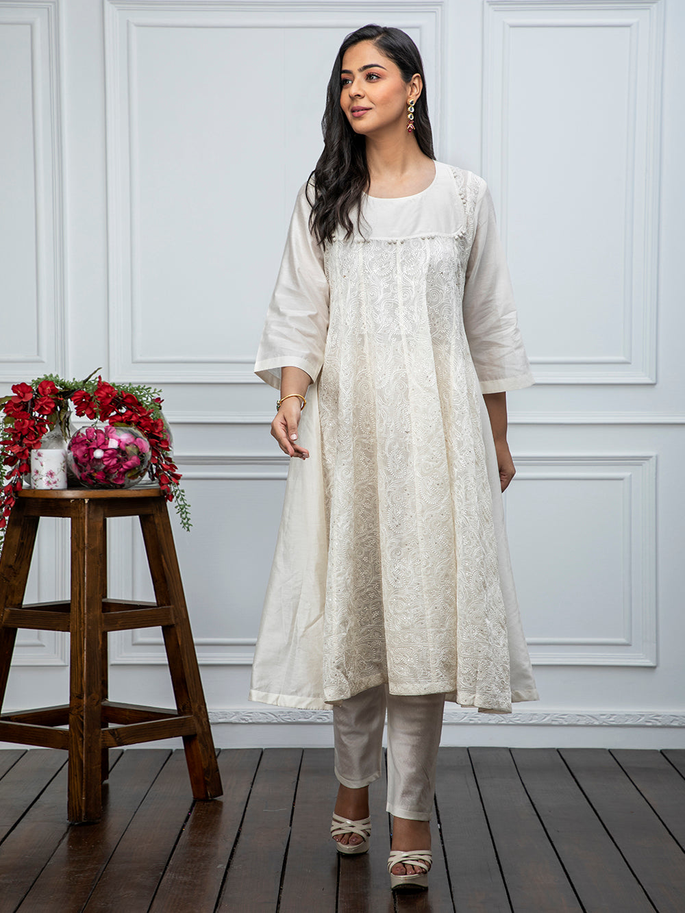 Off White embroidered chanderi Kurta with churidar
