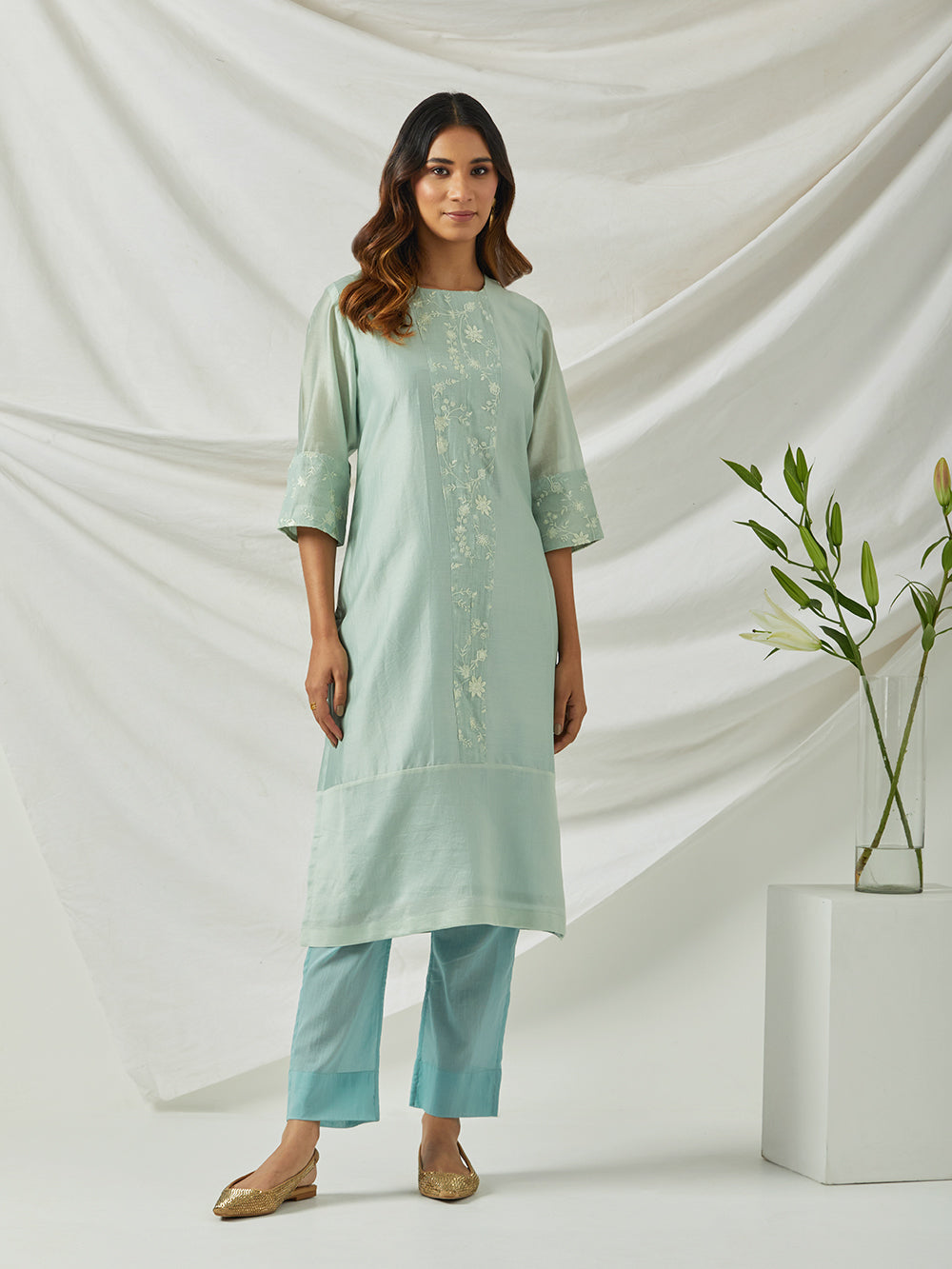 Light Green Chanderi Kurta With Pant – Set Of 2