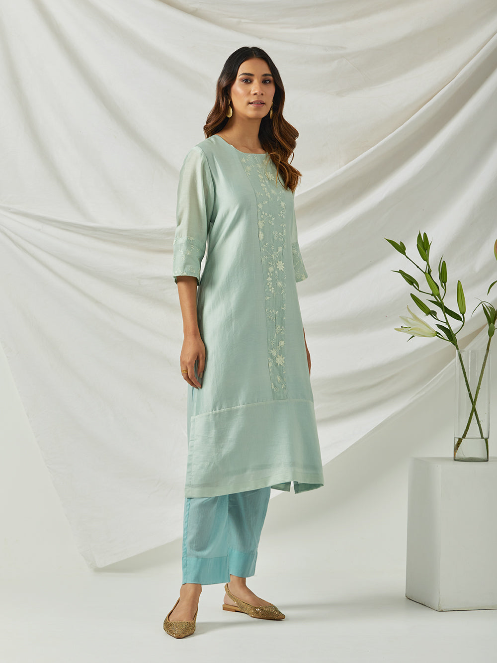 Light Green Chanderi Kurta With Pant – Set Of 2