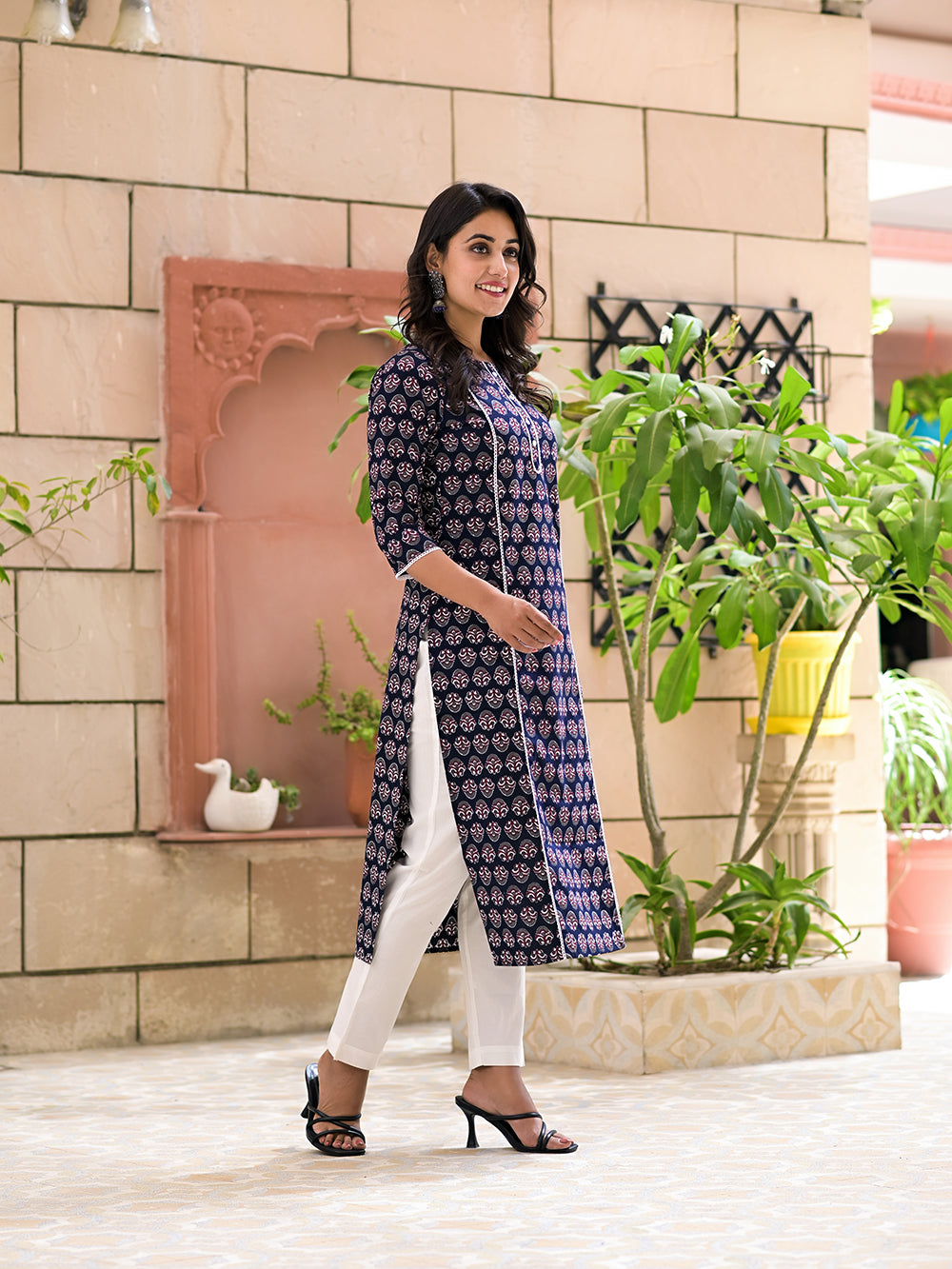 Black Cotton Printed Straight Kurta with Pants- Set of 2