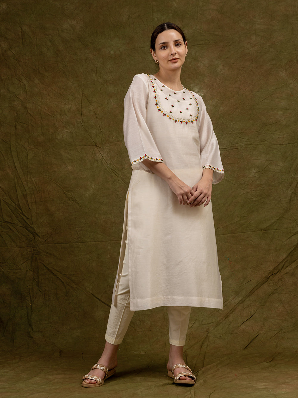 Off White Embroidered Chanderi Kurta