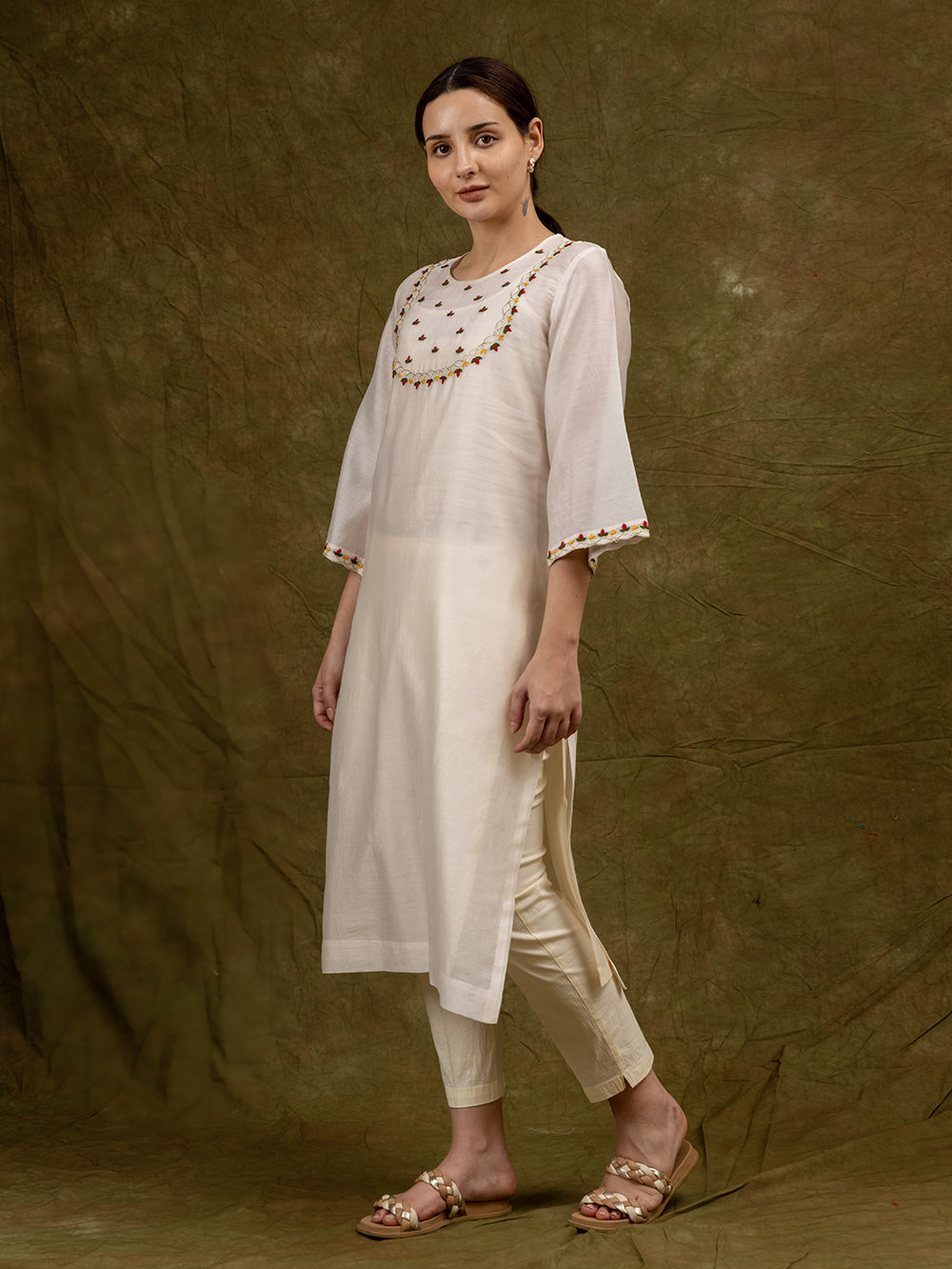 Off White Embroidered Chanderi Kurta