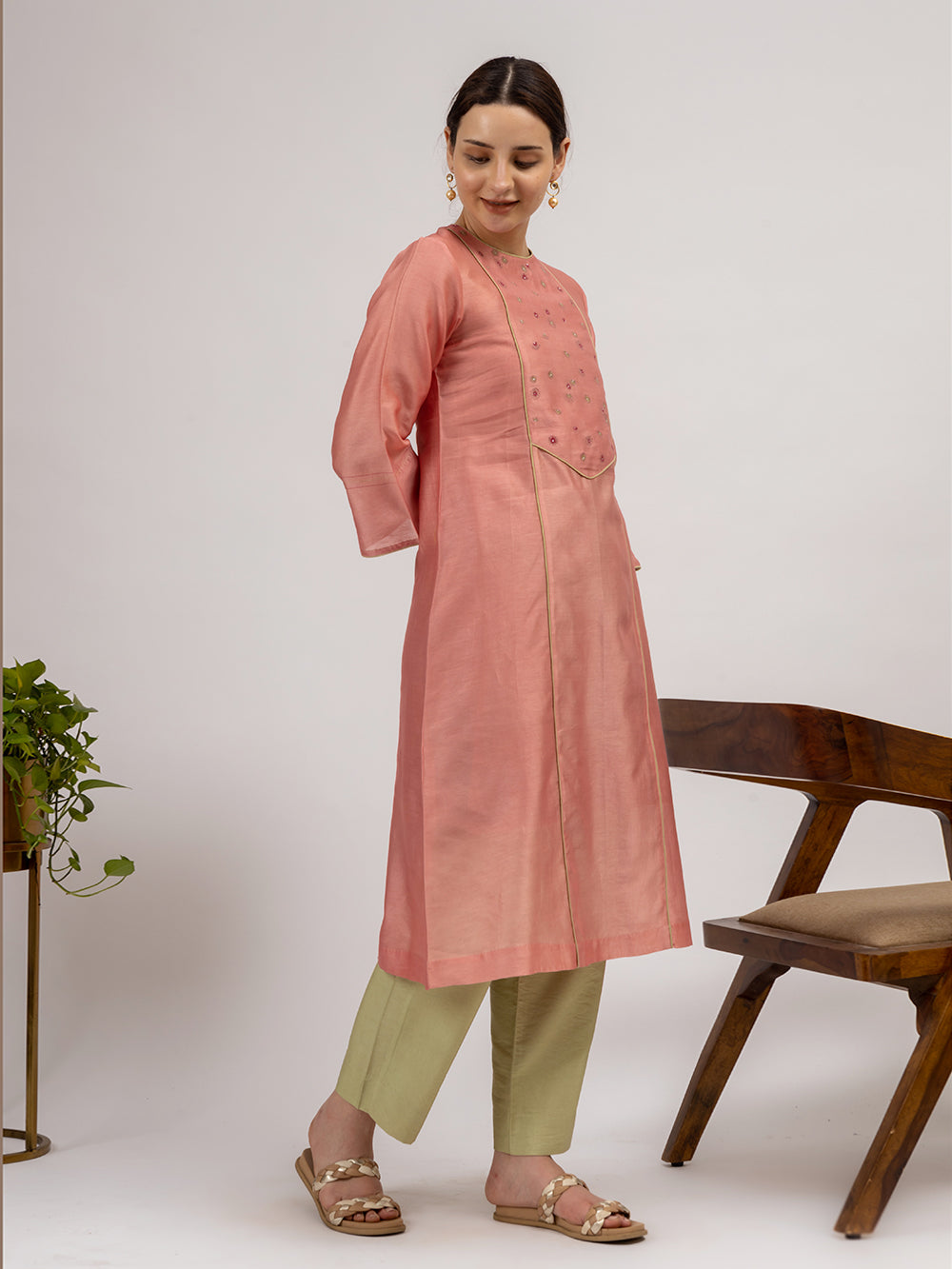 Pink Embroidered Maheshwari silk Kurta