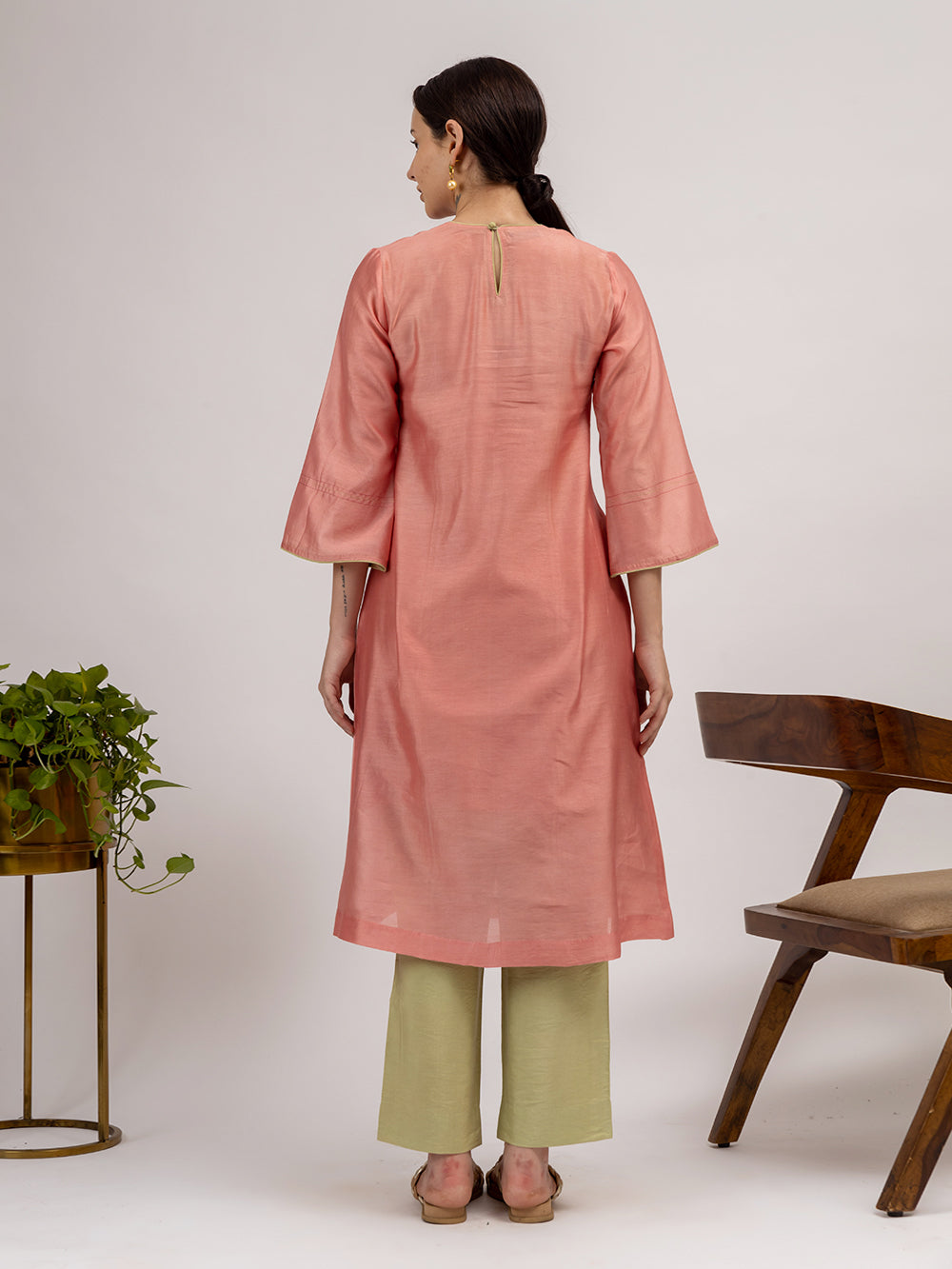 Pink Embroidered Maheshwari silk Kurta