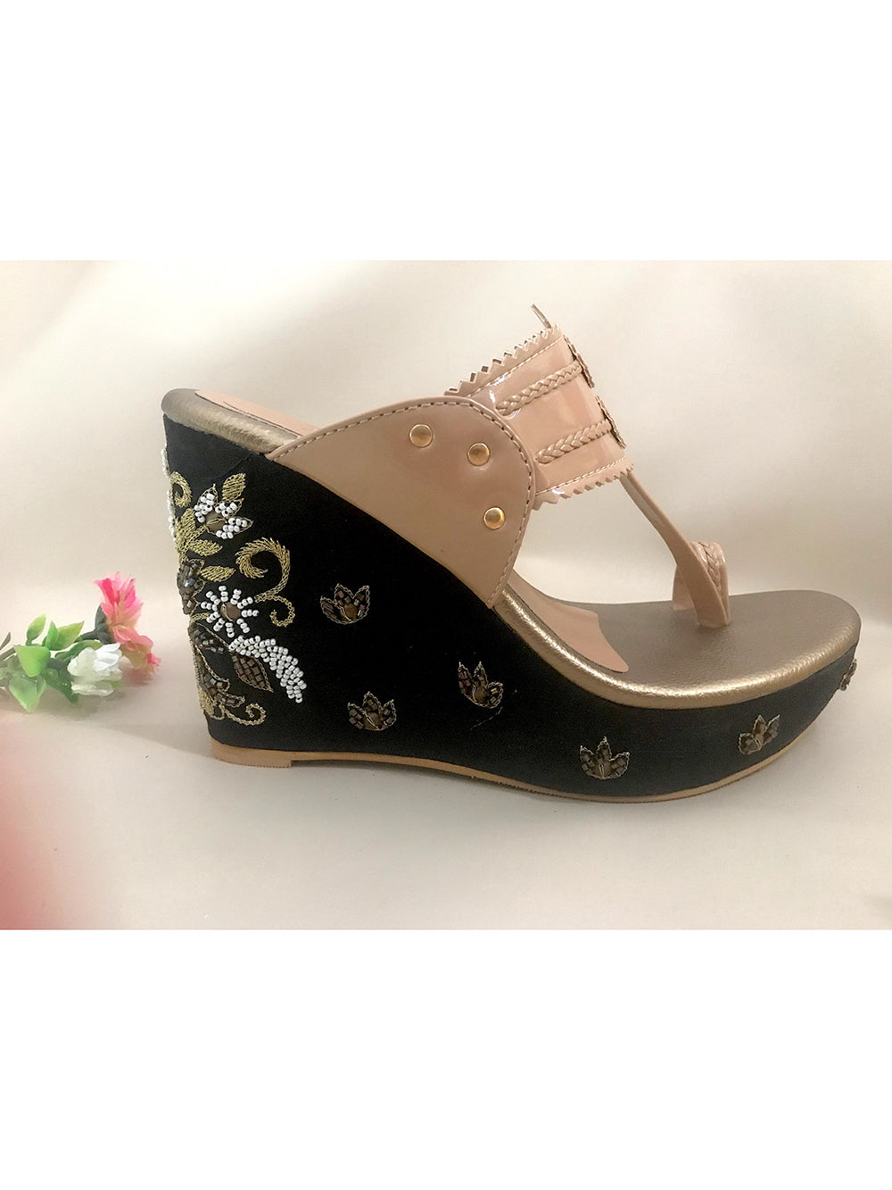 Nude & Black leather Kolapuri Wedges