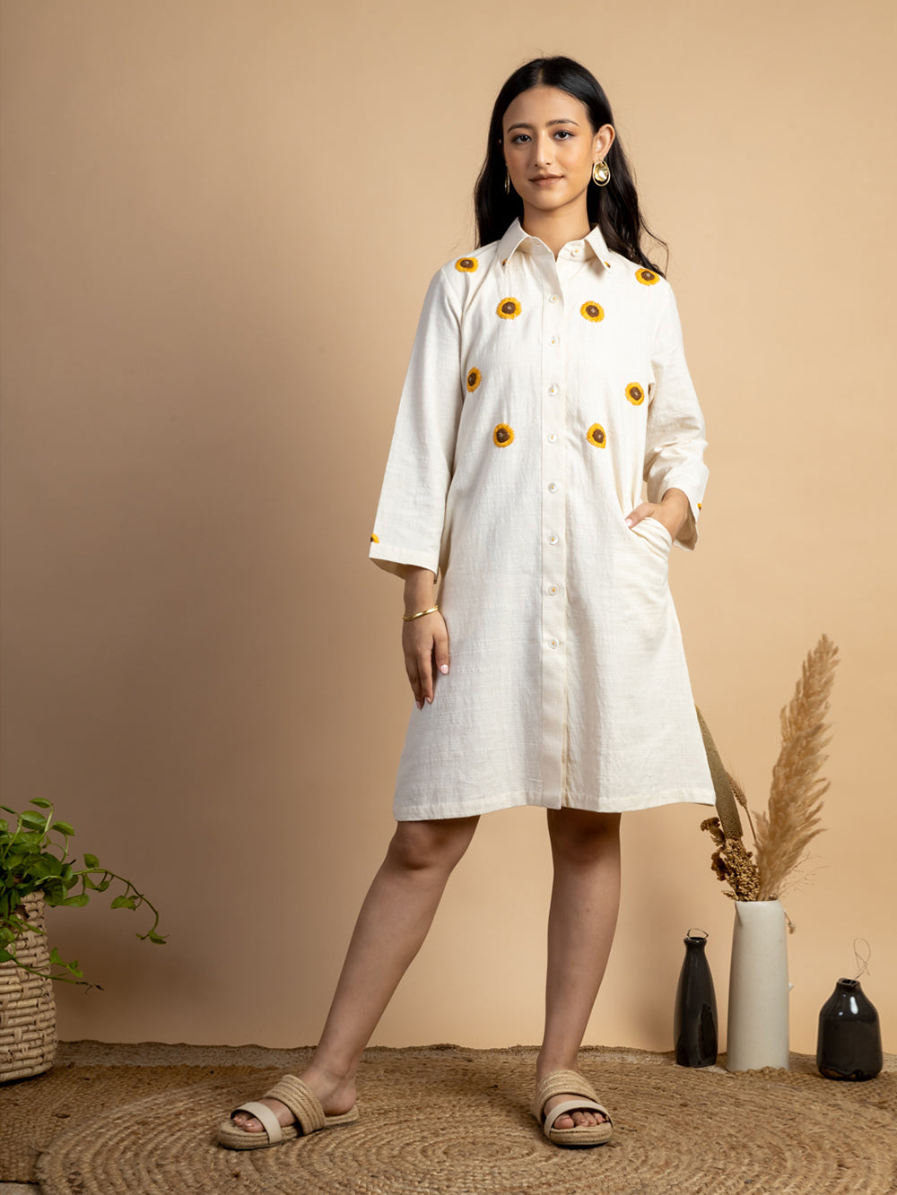 Off white hand embroidered Cotton Kurta