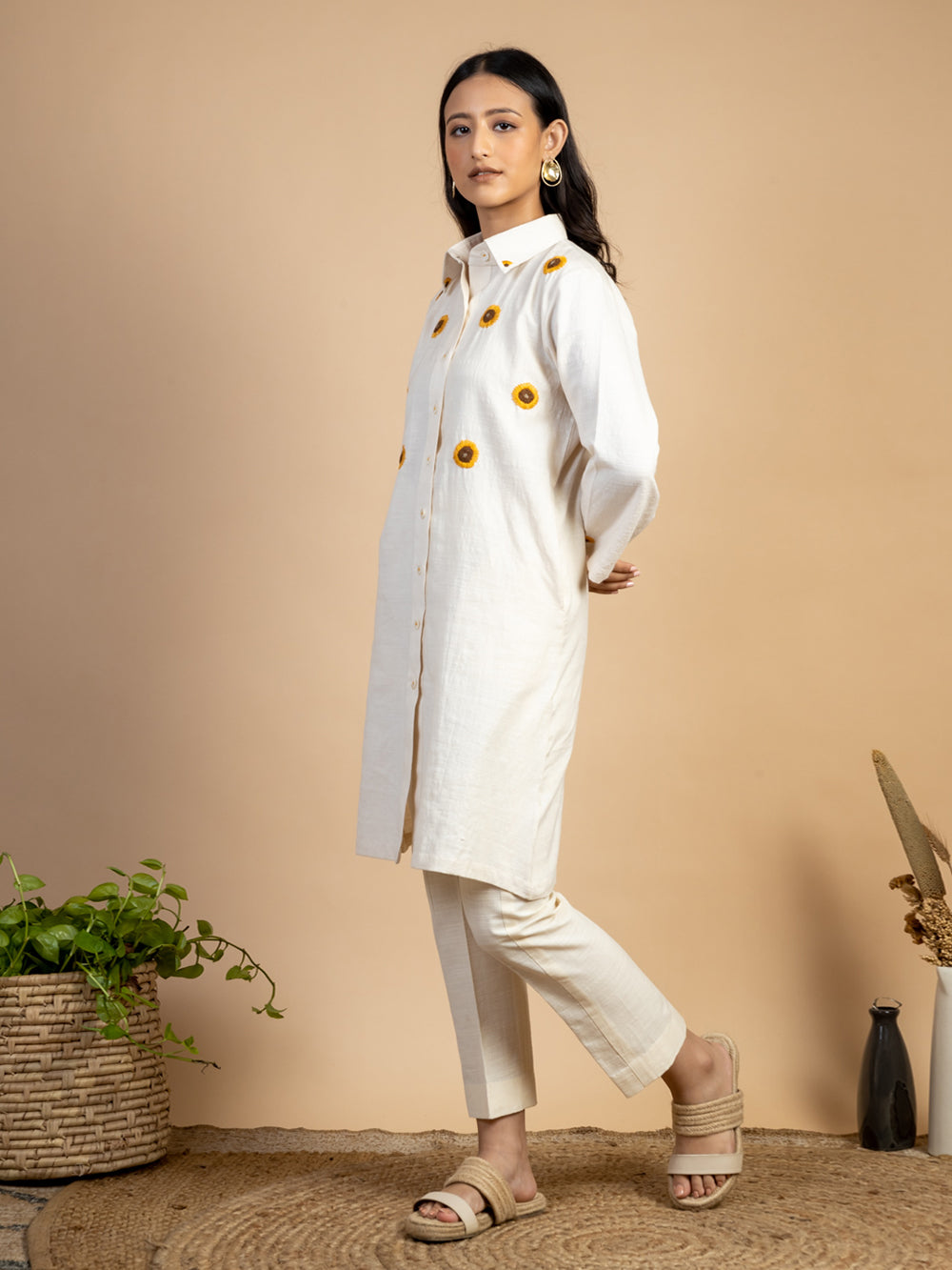 Off white hand embroidered Cotton Kurta