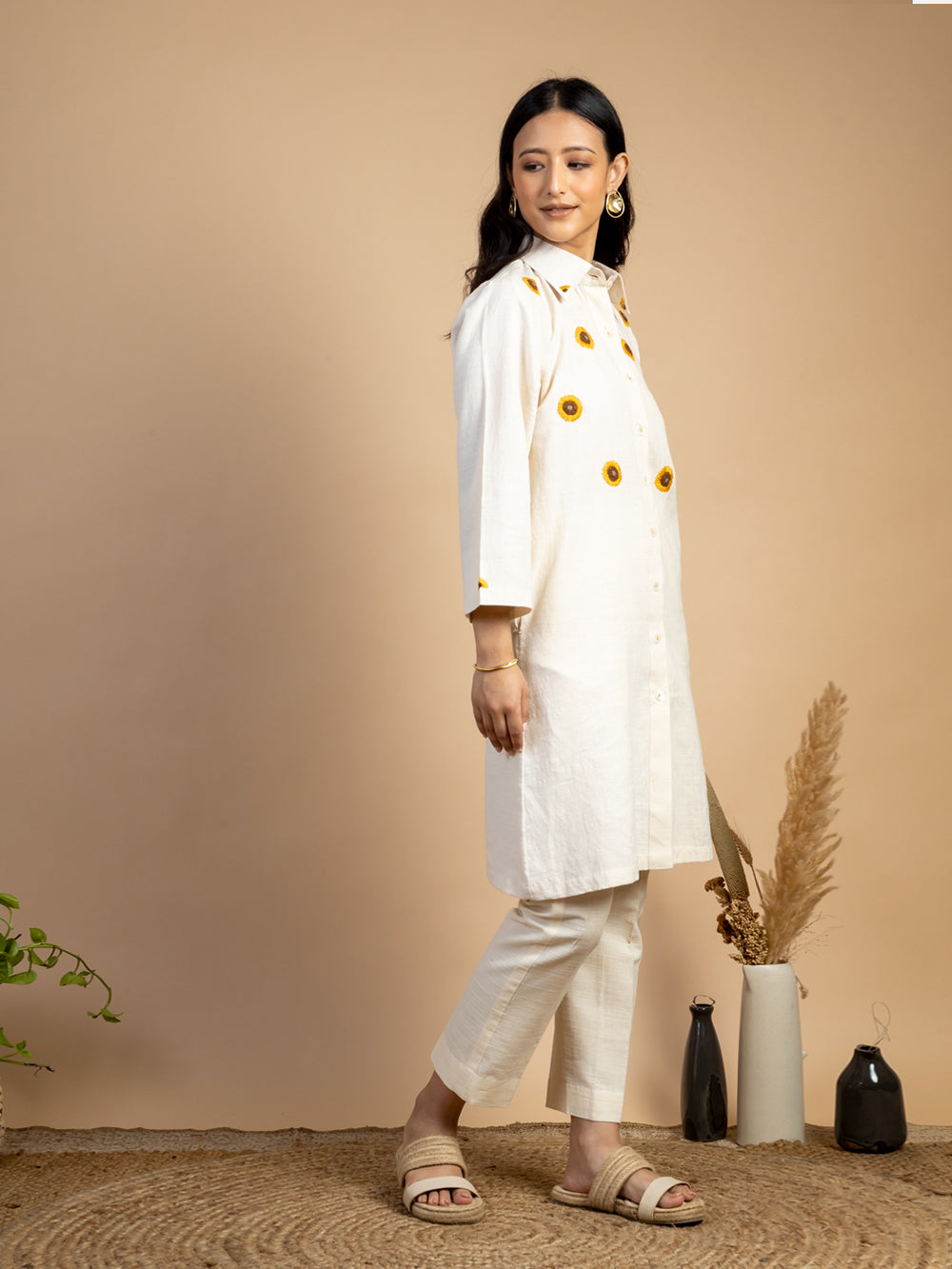 Off white hand embroidered Cotton Kurta