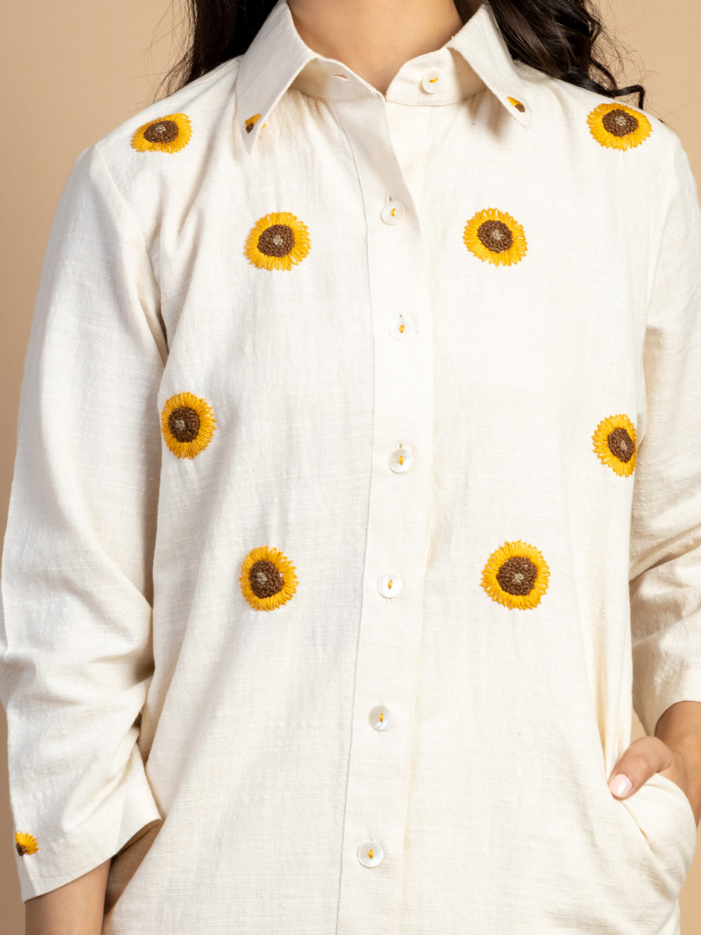 Off white hand embroidered Cotton Kurta