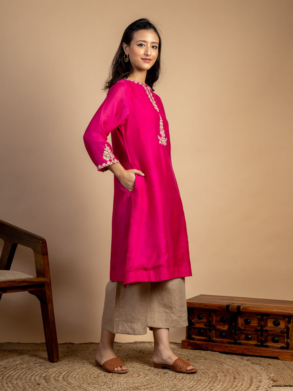 Magenta Embroidered Maheshwari silk Kurta