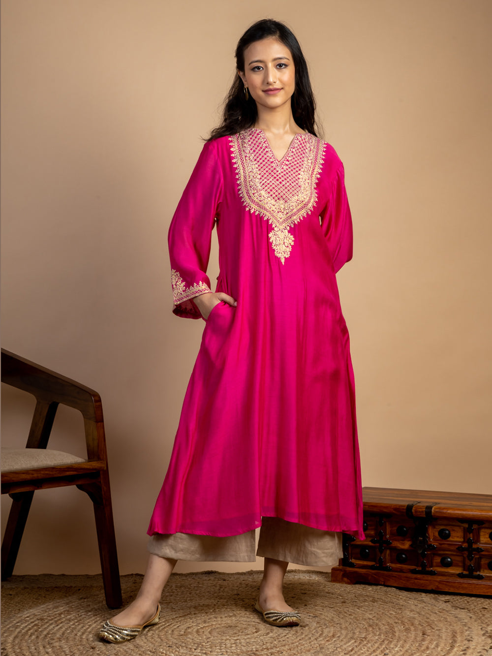 Magenta Embroidered Maheshwari Silk Kurta