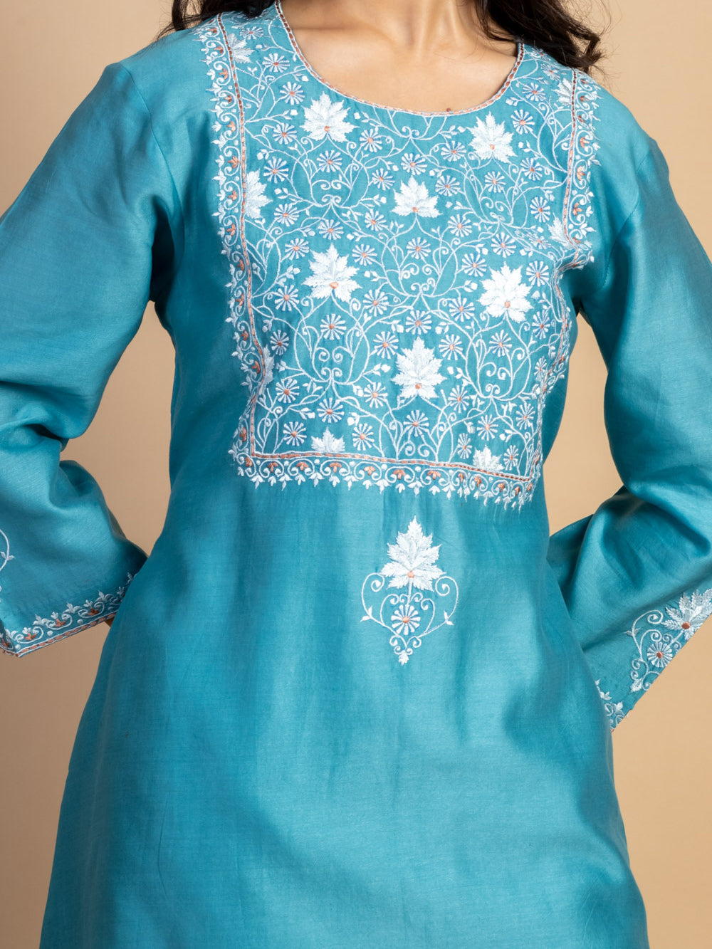 Turquoise Embroidered Chanderi Kurta