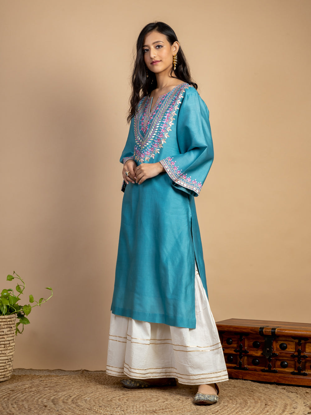 Turquoise Embroidered Chanderi Kurta