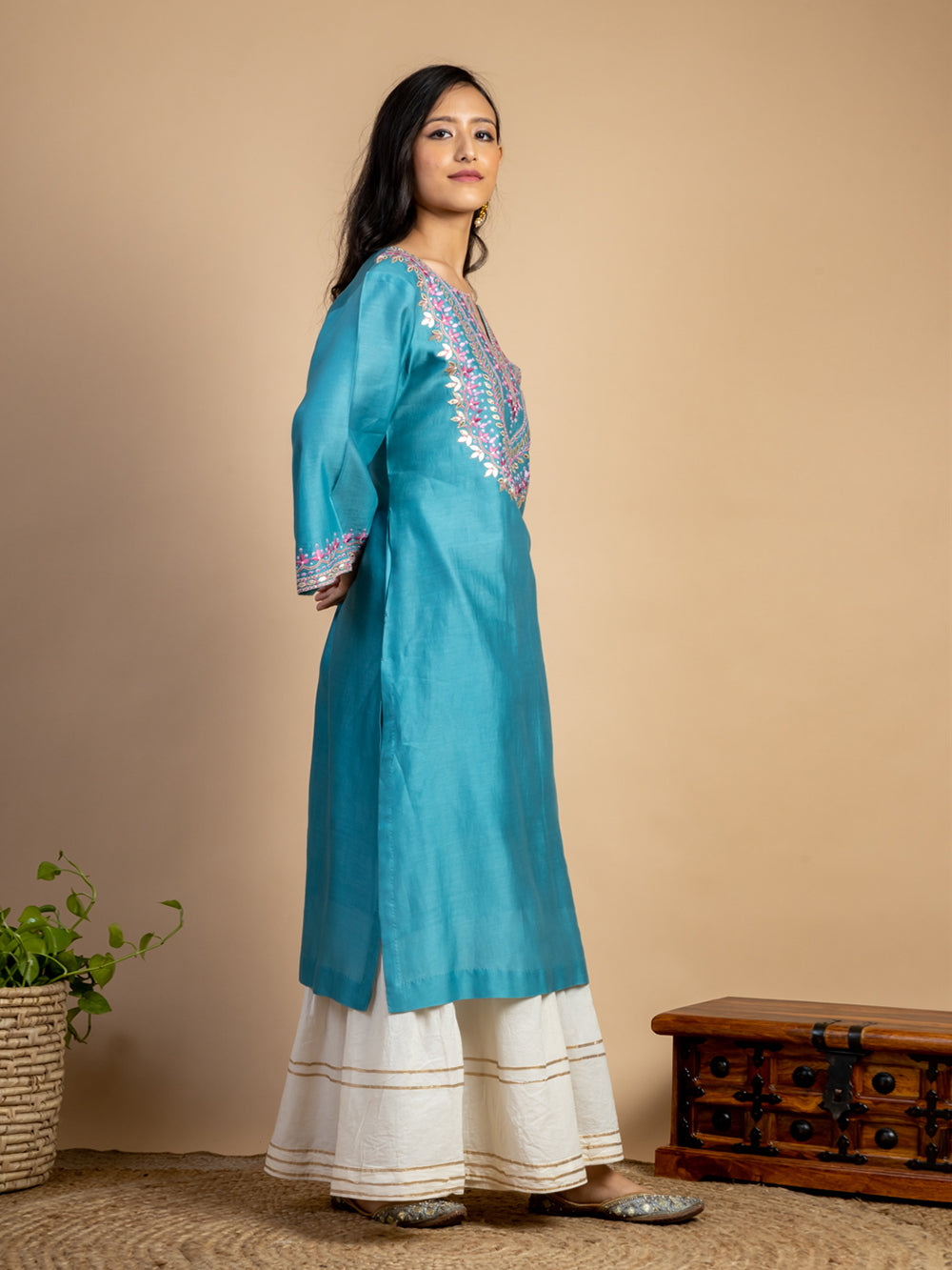 Turquoise Embroidered Chanderi Kurta