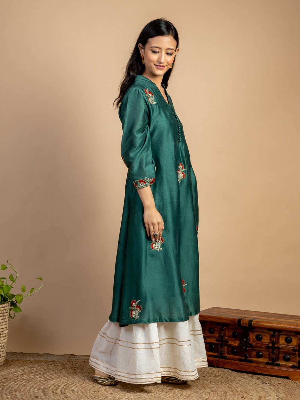 Bottle green Embroidered Chanderi Kurta