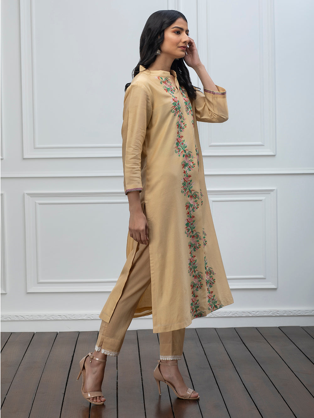 Beige chanderi kurta with pants Set of 2