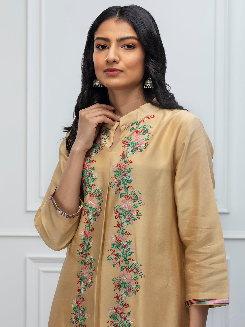 Beige chanderi kurta with pants Set of 2