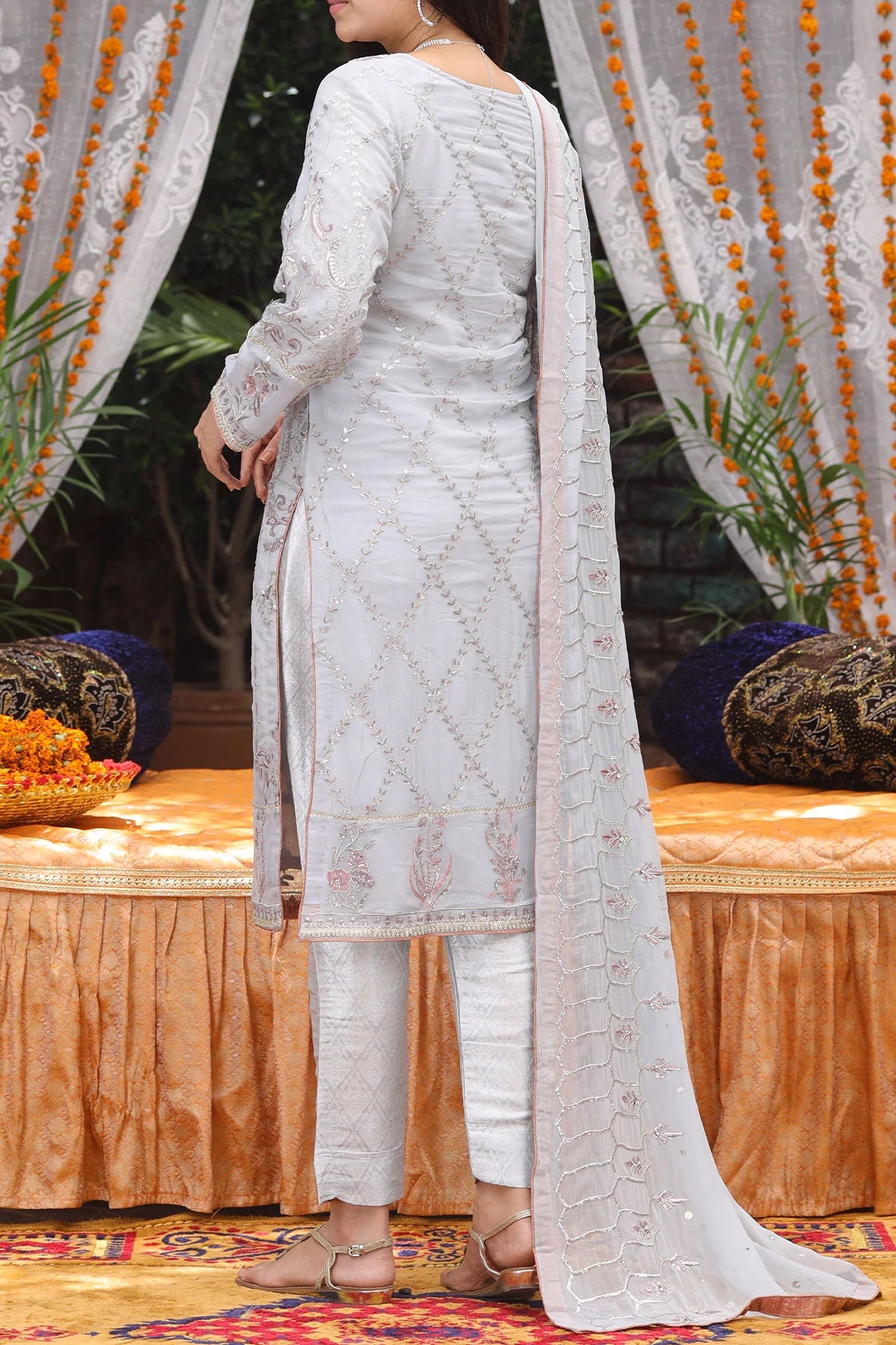 White Embroidered Cotton Kurta