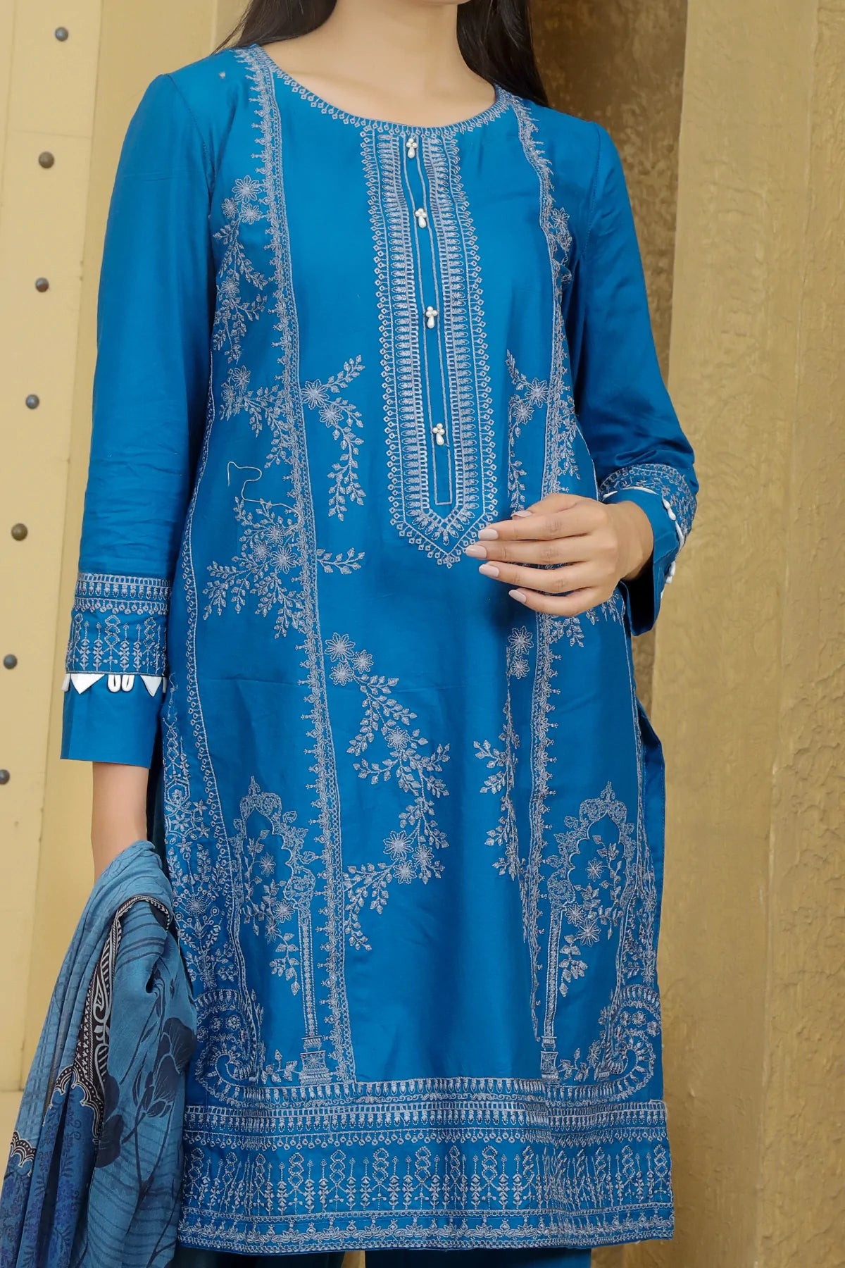 Blue Embroidered Cotton Kurta