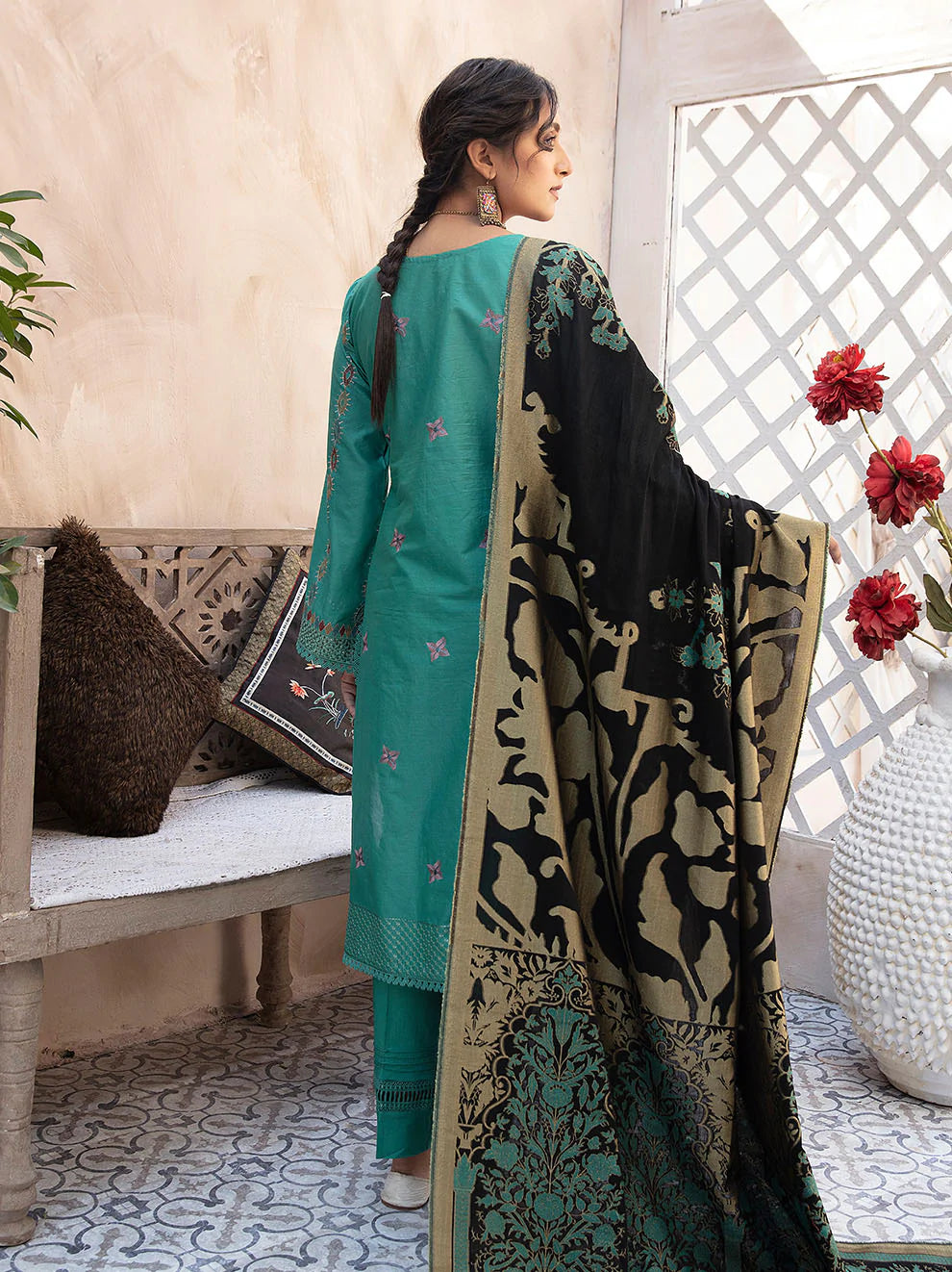 Green Embroidered Cotton Suit - Set of 3