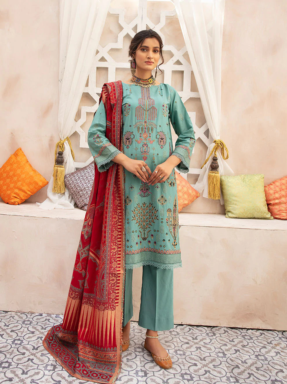 Green Embroidered Cotton Suit - Set of 3