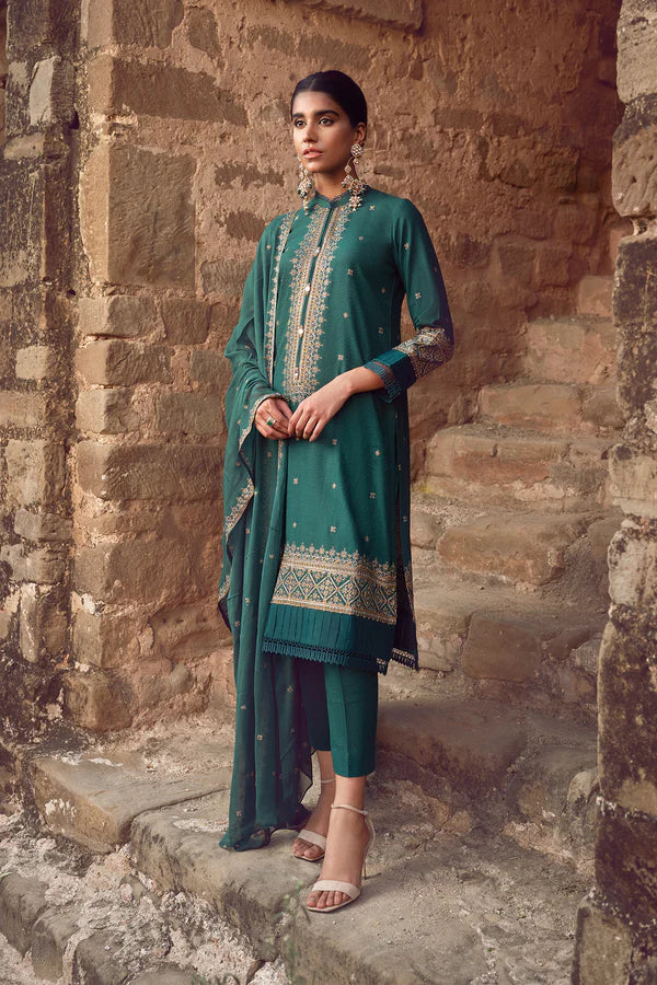 Green Embroidered Kurta