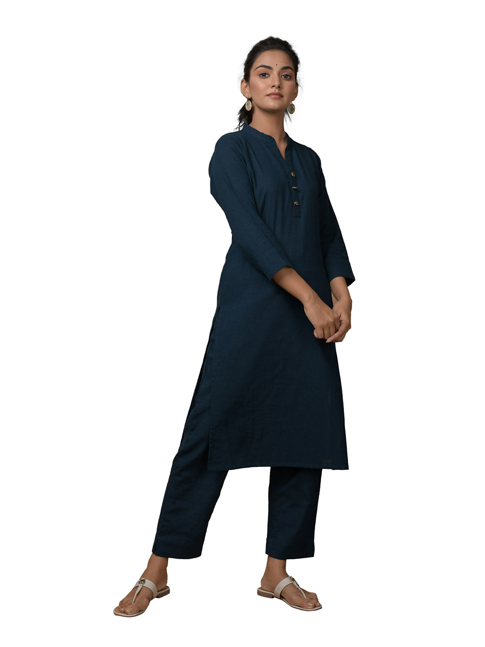 Blue Solid Metal Embellishment Cotton Kurta