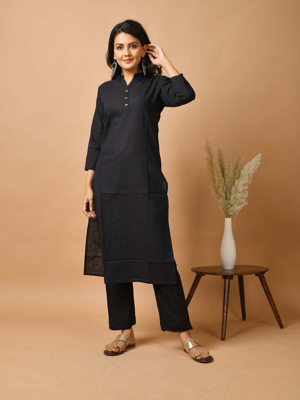 Black Solid Metal Embellishment Kurta