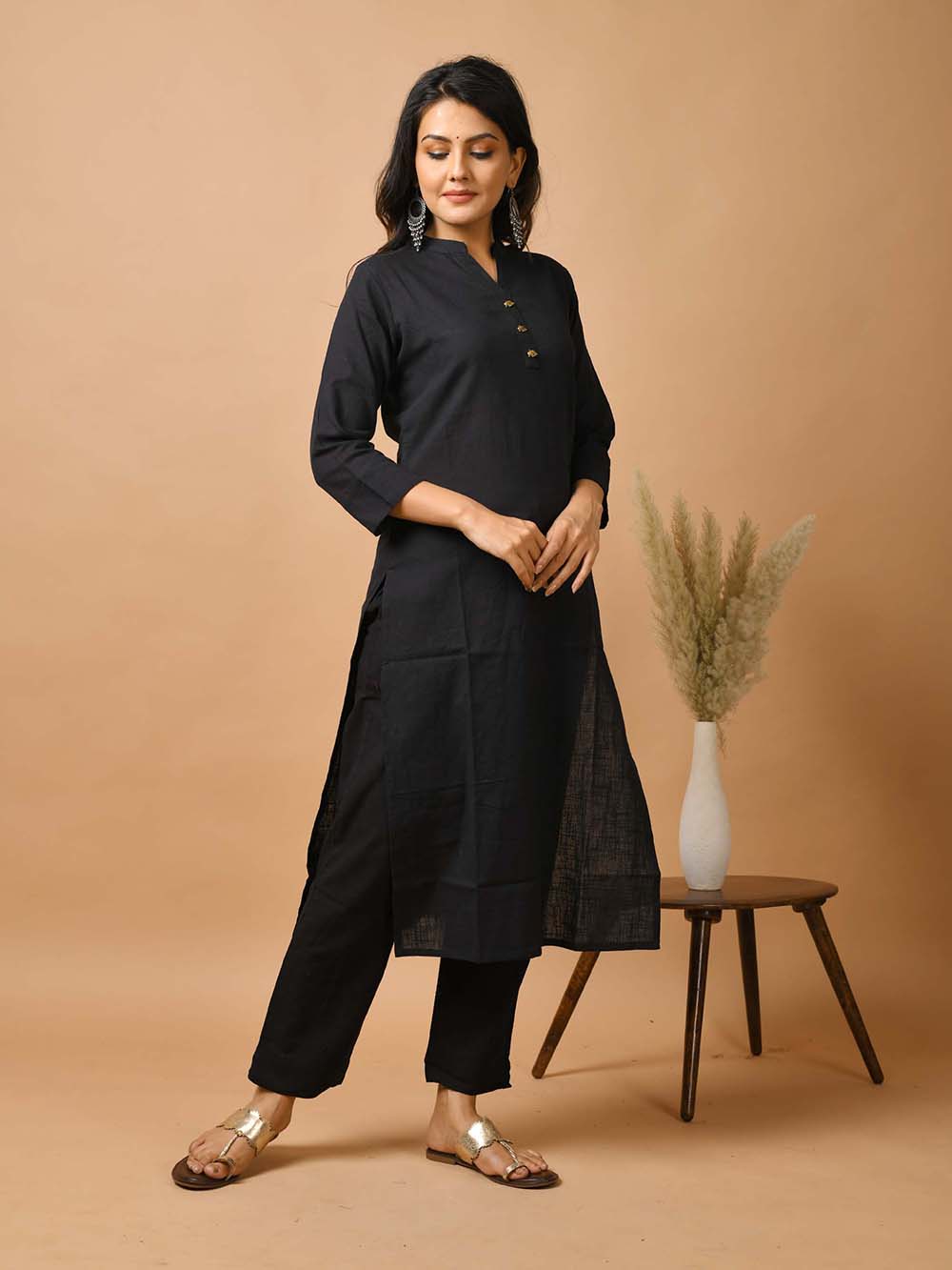 Black Solid Metal Embellishment Kurta