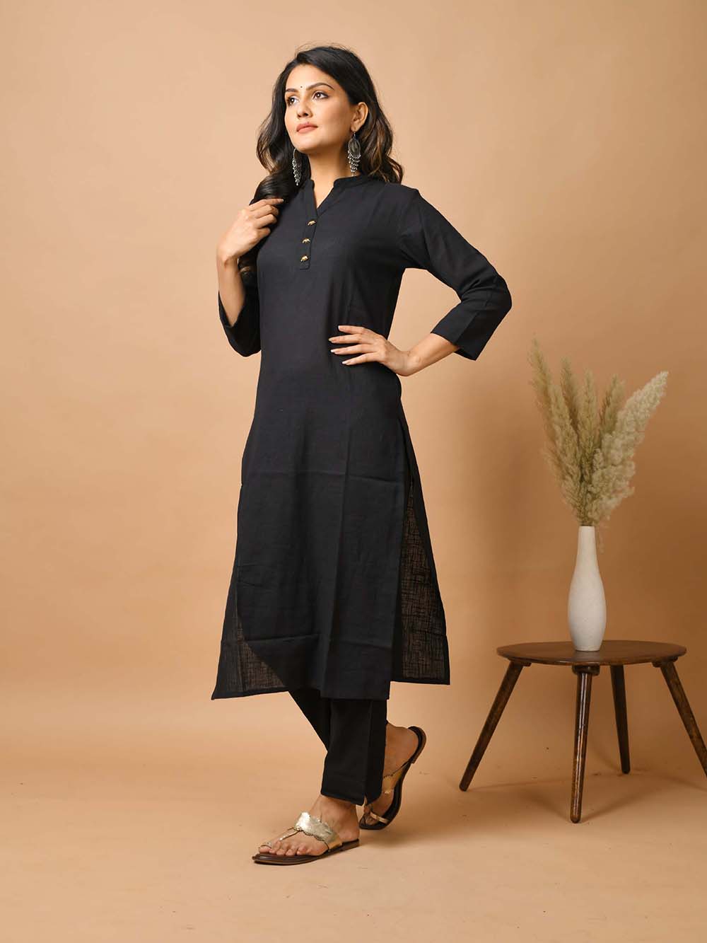 Black Solid Metal Embellishment Kurta