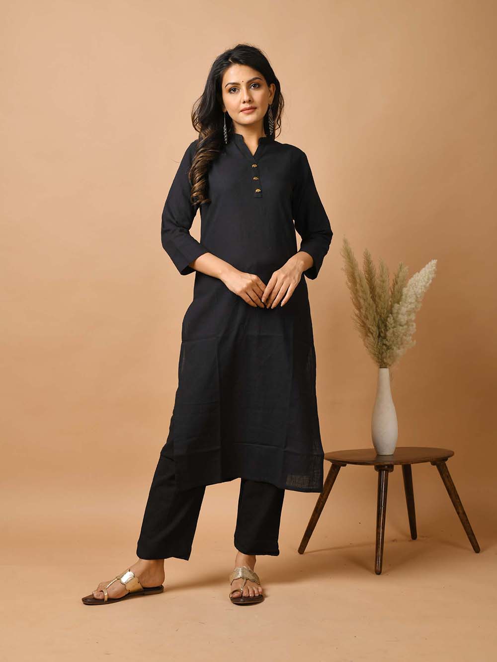 Black Solid Metal Embellishment Kurta