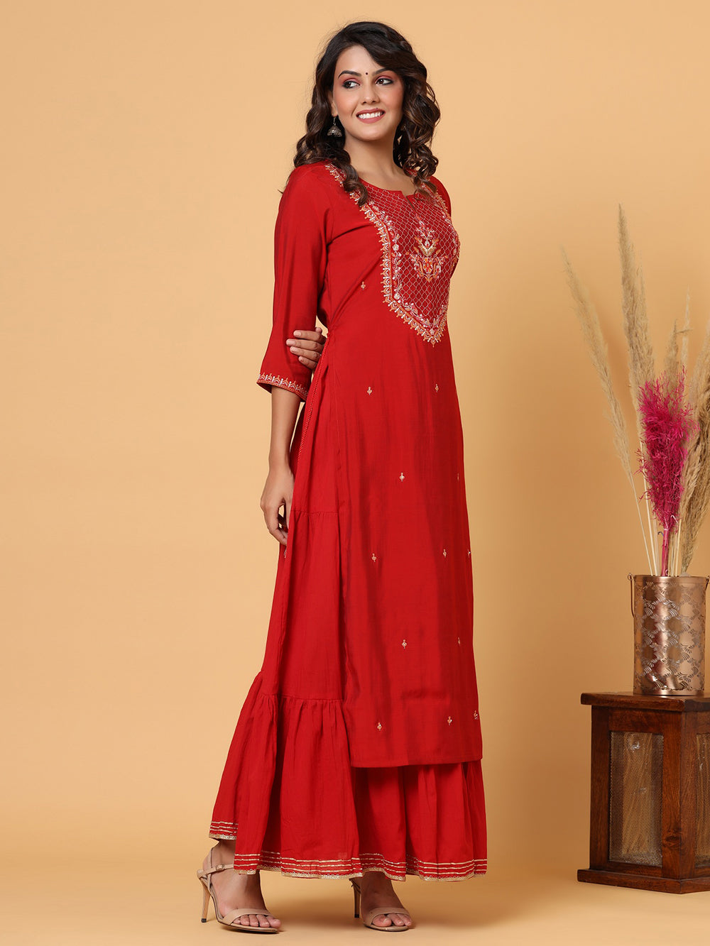 Red Embroidered Chanderi Ethnic Kurta