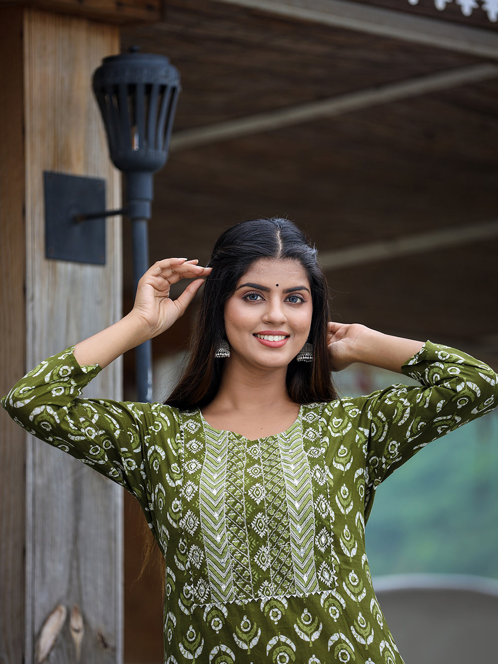 Green Floral Printed Kurta Pant Set